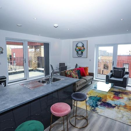 Lovely 2 Bed Apartment With Parking London Exterior foto