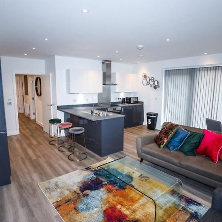 Lovely 2 Bed Apartment With Parking London Exterior foto