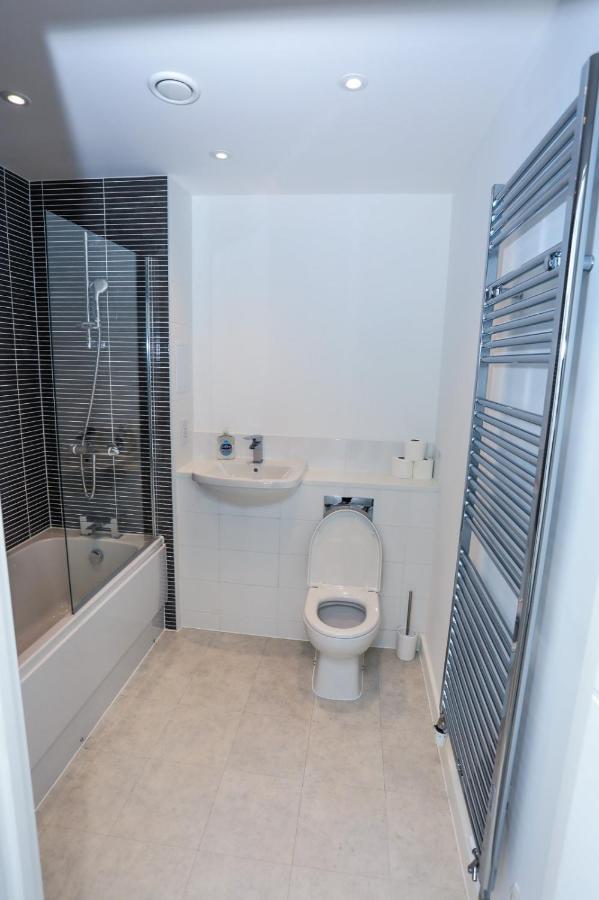 Lovely 2 Bed Apartment With Parking London Exterior foto