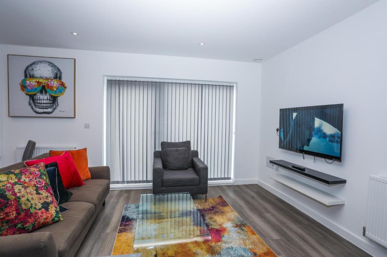 Lovely 2 Bed Apartment With Parking London Exterior foto